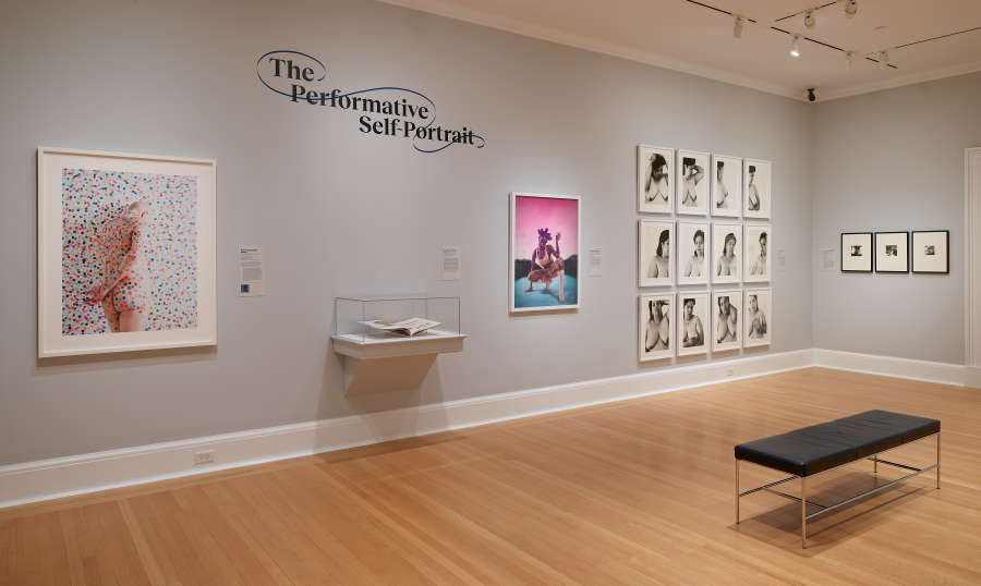 view exhibition image