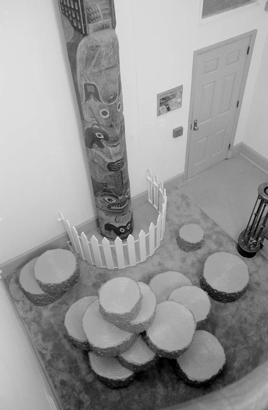 view exhibition image