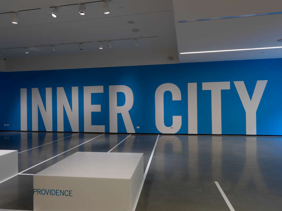 view exhibition image