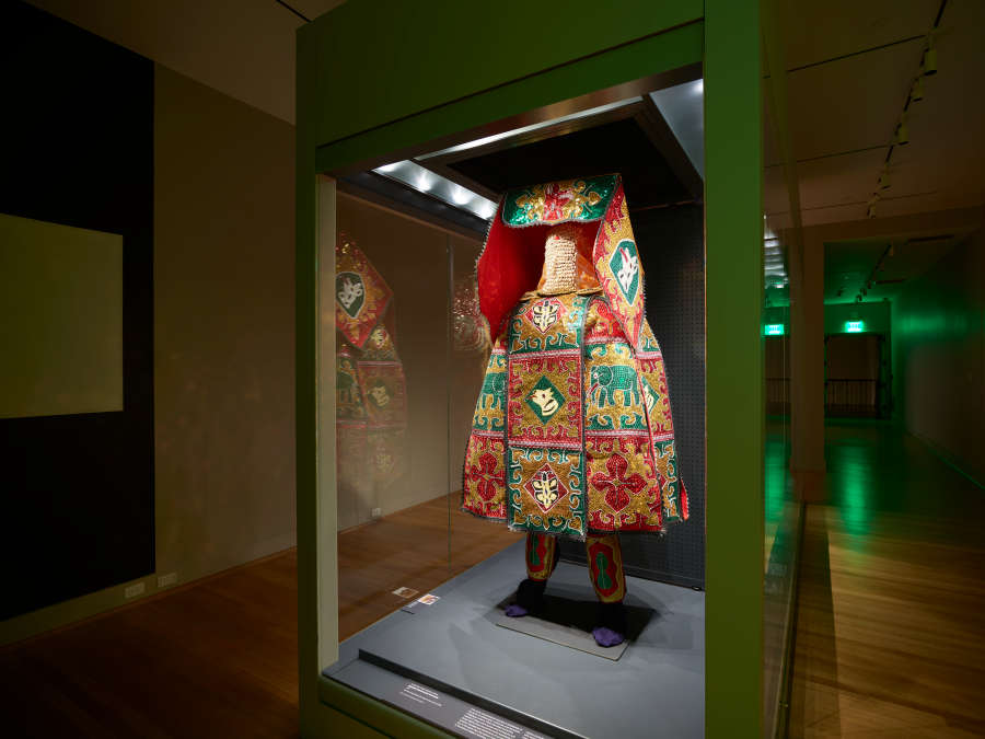 view exhibition image