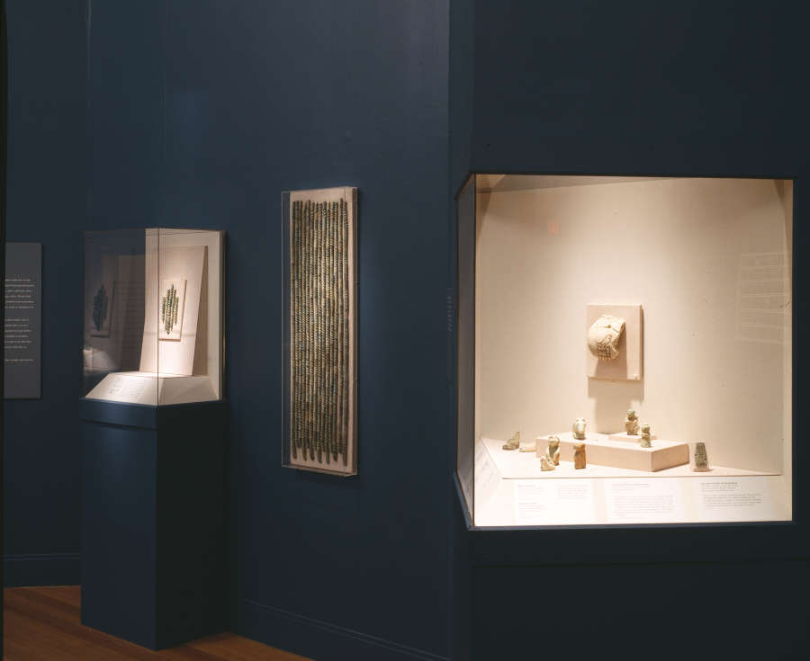 view exhibition image