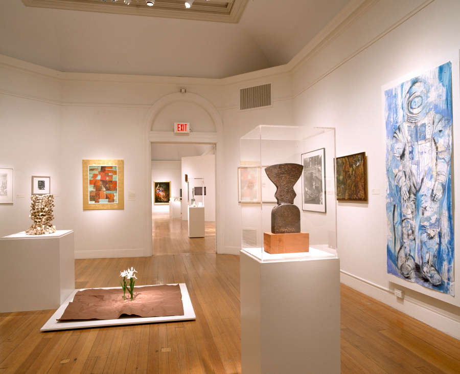 view exhibition image