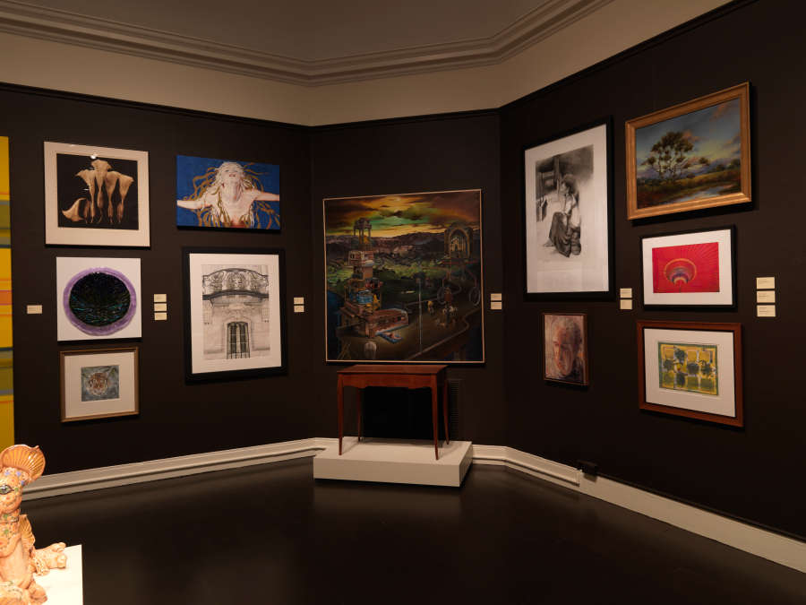 view exhibition image