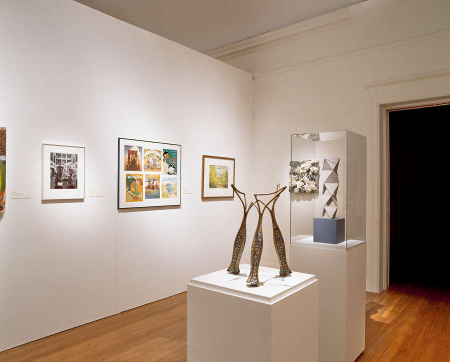 view exhibition image