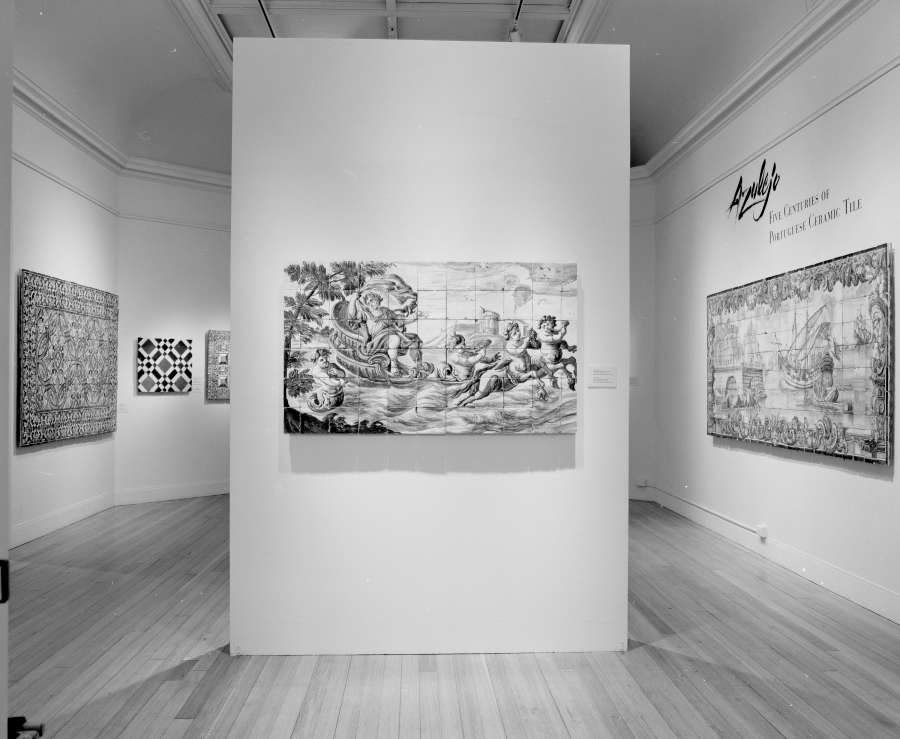 view exhibition image
