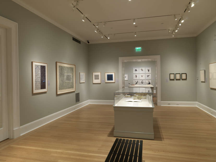 view exhibition image