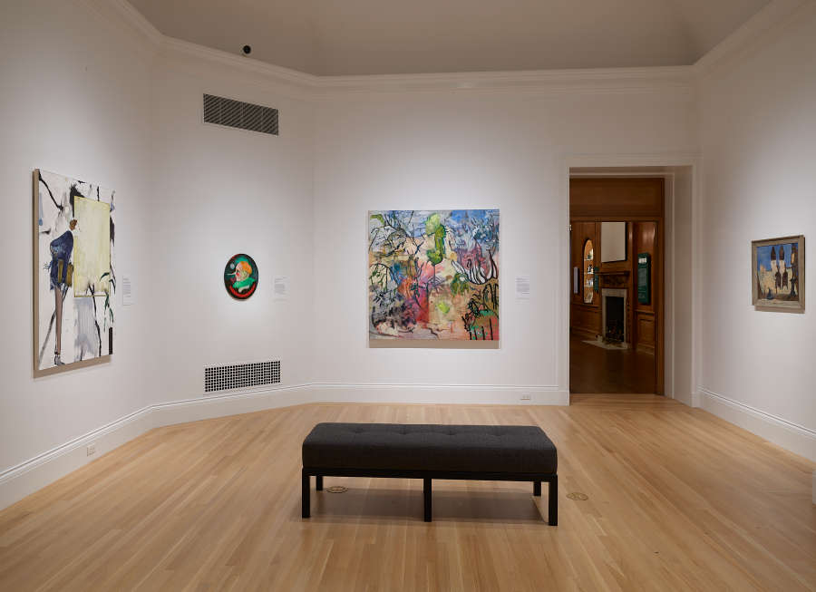 view exhibition image