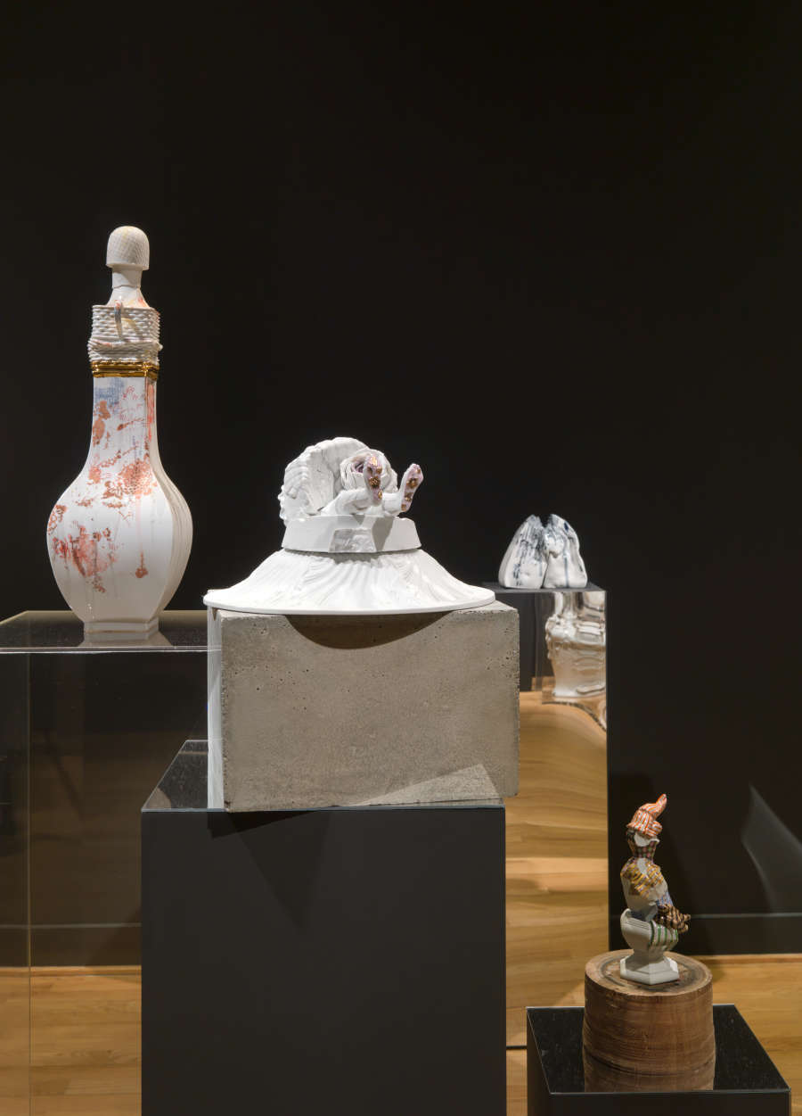 view exhibition image