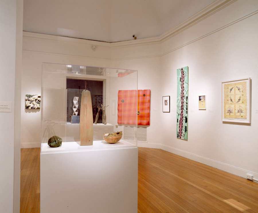 view exhibition image