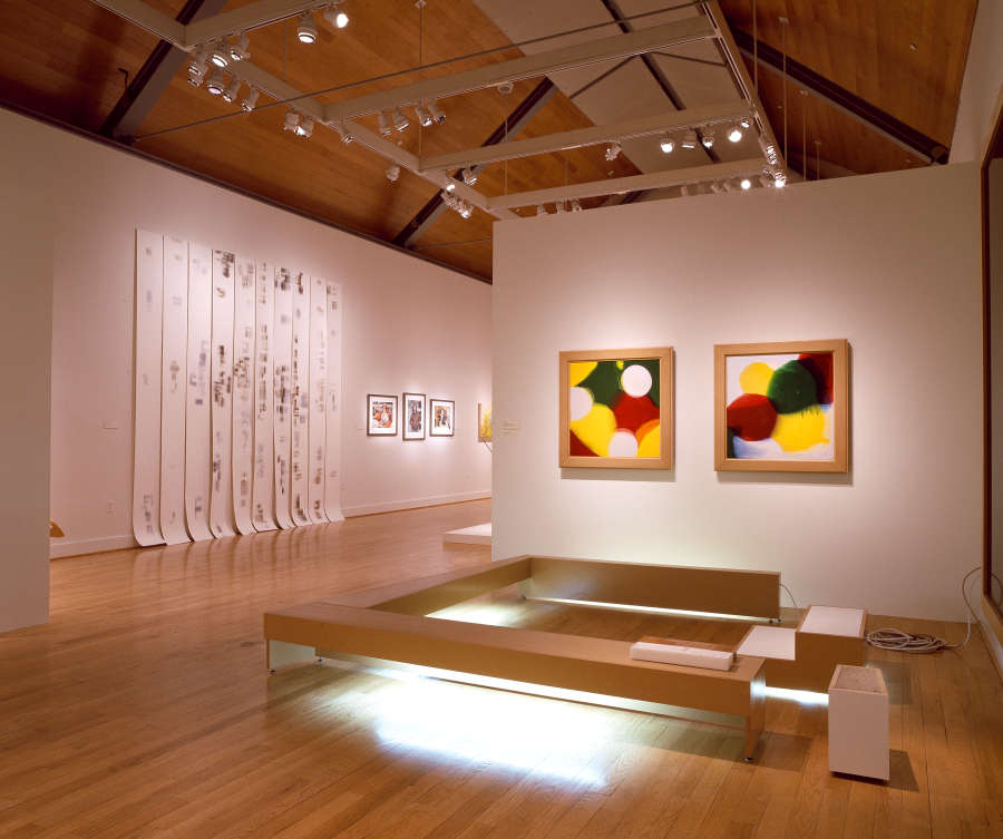 view exhibition image