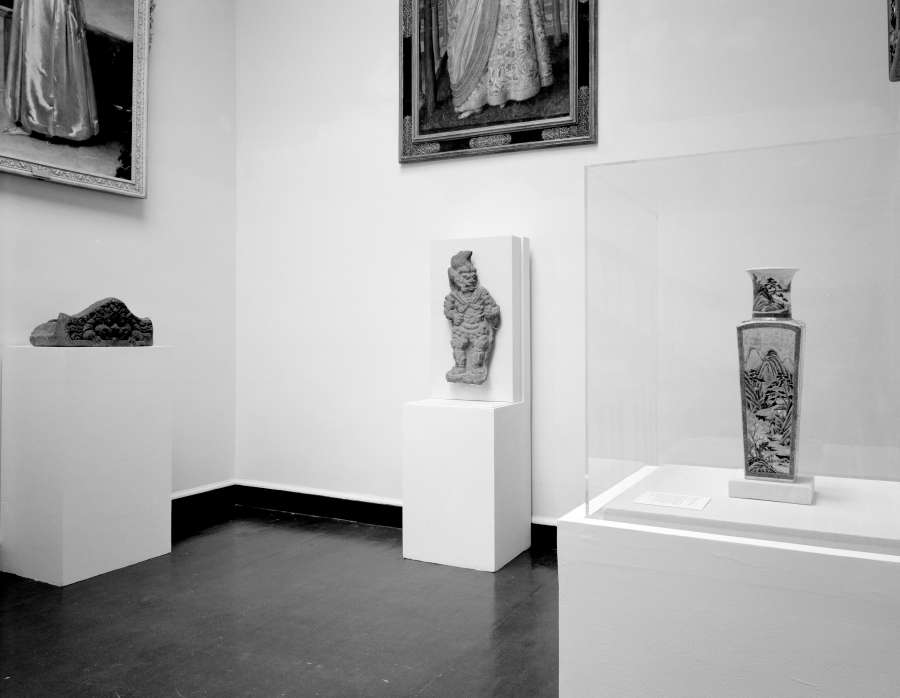 view exhibition image