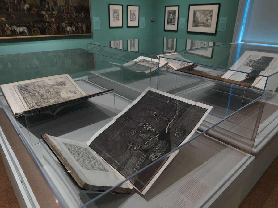 view exhibition image