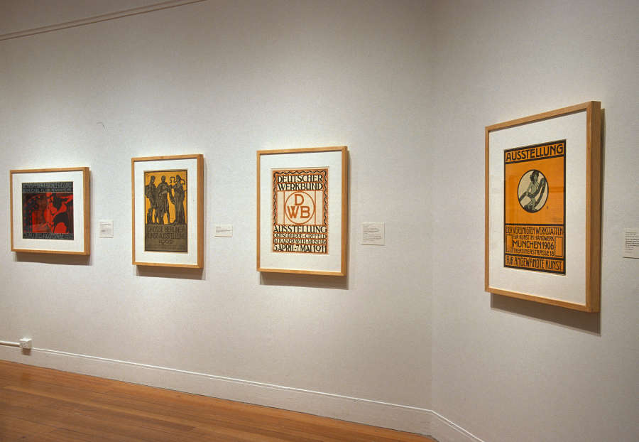 view exhibition image