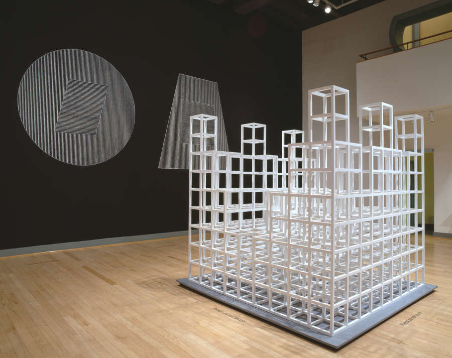 view exhibition image