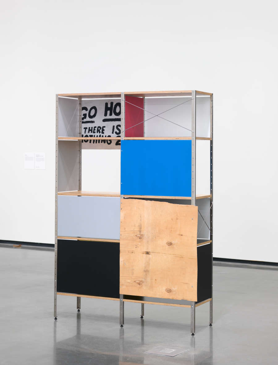 view exhibition image