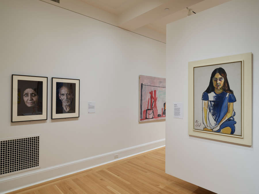 view exhibition image